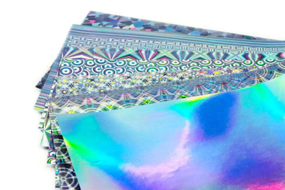 DIFFERENT TYPES OF HOLOGRAM FOILS